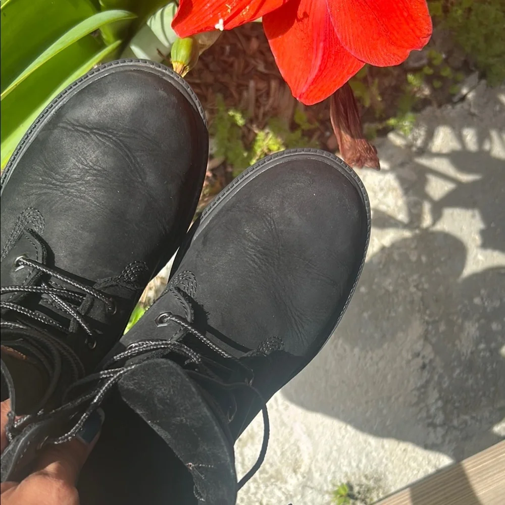 Timberland Black Leather Boots Durable Ankle-High Design